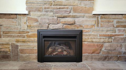 Photo 4 at 258 Lakeview Boulevard, Keswick South, Georgina
