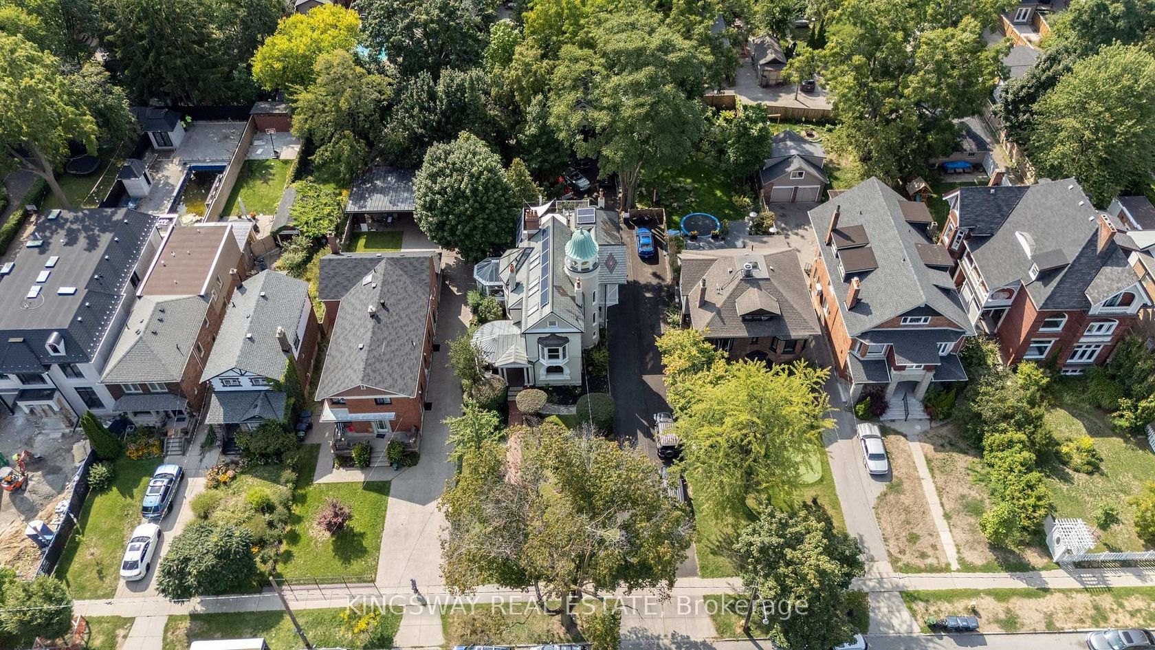 166 High Park Avenue, High Park North, Toronto photo 2