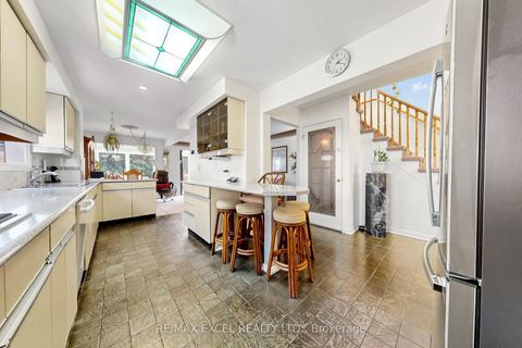 Photo 14 at 75 BETHANY LEIGH Drive, Agincourt North, Toronto
