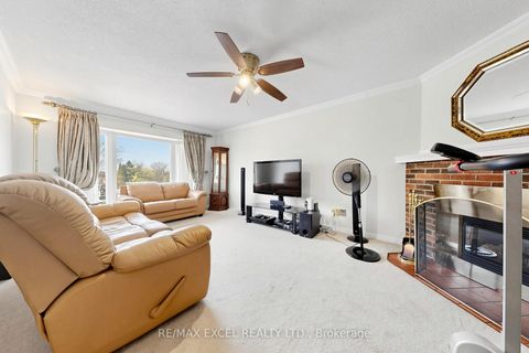 Photo 17 at 75 BETHANY LEIGH Drive, Agincourt North, Toronto