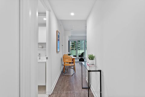 Photo 1 at 815 - 88 Queen Street, Yonge Corridor, Toronto