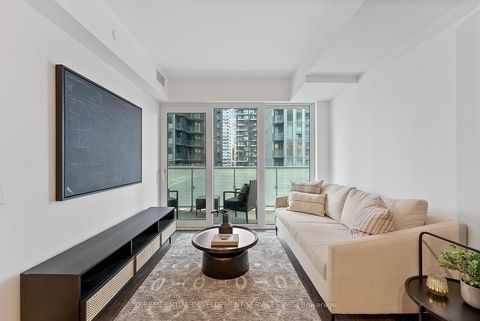 Photo 10 at 815 - 88 Queen Street, Yonge Corridor, Toronto