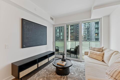 Photo 11 at 815 - 88 Queen Street, Yonge Corridor, Toronto