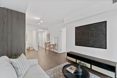 Photo 14 at 815 - 88 Queen Street, Yonge Corridor, Toronto