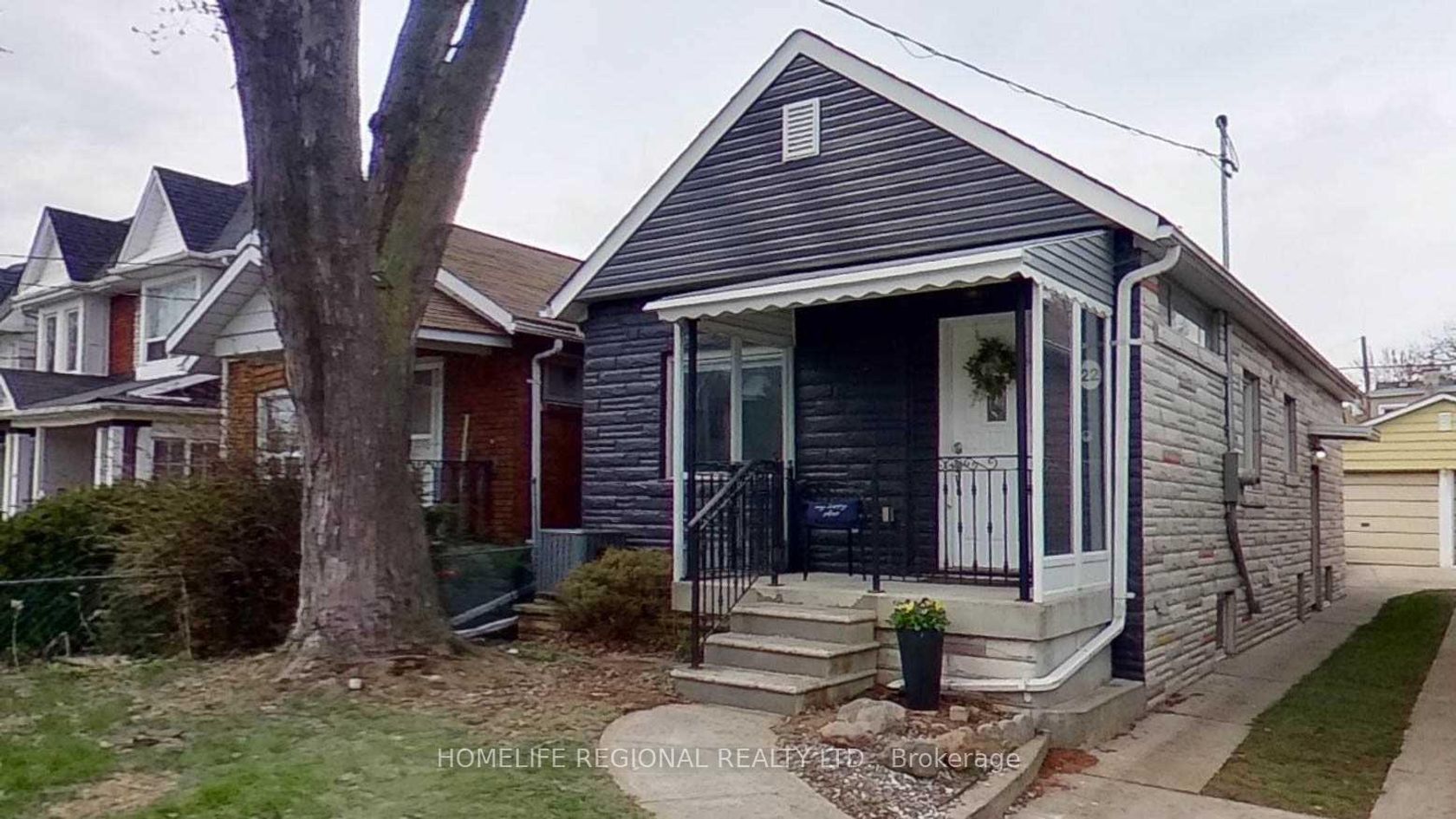22 Criscoe Street, Smythe, Toronto 