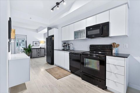 Photo 7 at 405 - 150 East Liberty Street, Niagara, Toronto