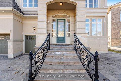 Photo 2 at 75 Virtue Crescent, Vellore Village, Vaughan