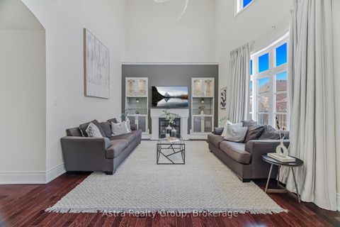 Photo 12 at 75 Virtue Crescent, Vellore Village, Vaughan