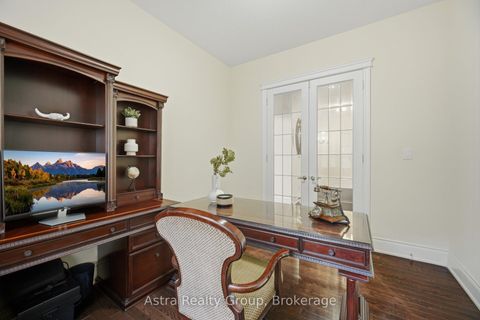 Photo 15 at 75 Virtue Crescent, Vellore Village, Vaughan