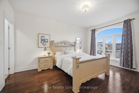 Photo 26 at 75 Virtue Crescent, Vellore Village, Vaughan