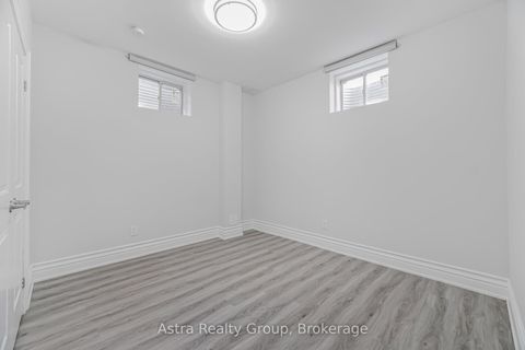 Photo 38 at 75 Virtue Crescent, Vellore Village, Vaughan