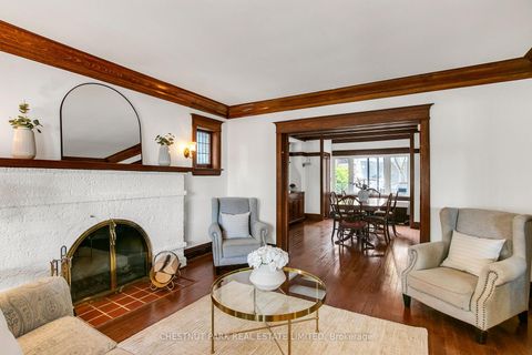 Photo 5 at 4 Biggar Avenue, Wychwood, Toronto