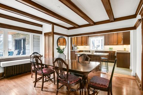 Photo 10 at 4 Biggar Avenue, Wychwood, Toronto
