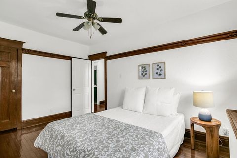 Photo 20 at 4 Biggar Avenue, Wychwood, Toronto