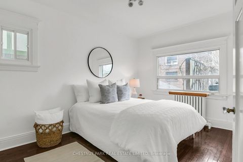 Photo 24 at 4 Biggar Avenue, Wychwood, Toronto