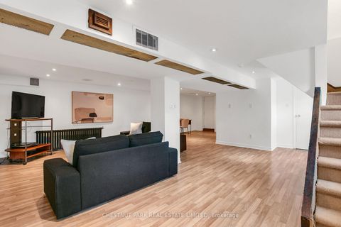 Photo 28 at 4 Biggar Avenue, Wychwood, Toronto