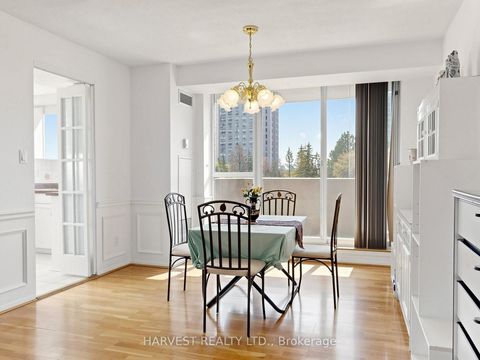 Photo 9 at 305 - 30 Thunder Grove, Agincourt North, Toronto