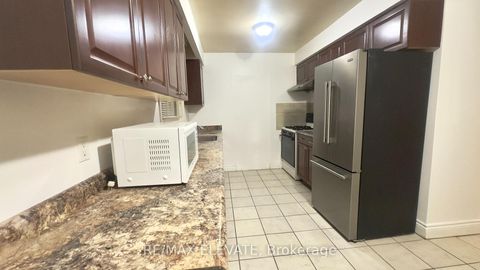 Photo 11 at 81 Amberjack Boulevard, Woburn, Toronto