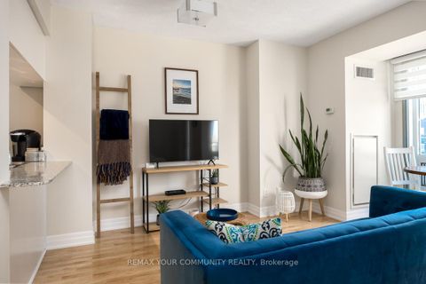 Photo 3 at 1108 - 8 Scollard Street, Annex, Toronto