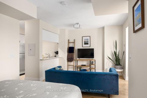 Photo 4 at 1108 - 8 Scollard Street, Annex, Toronto