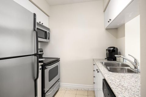 Photo 8 at 1108 - 8 Scollard Street, Annex, Toronto