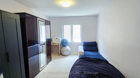 Photo 21 at 114 Chatfield Drive, West Woodbridge, Vaughan