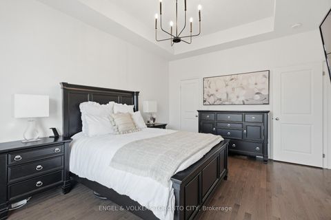 Photo 21 at 43 Holyrood Crescent, Kleinburg, Vaughan