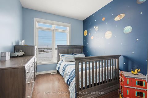 Photo 24 at 43 Holyrood Crescent, Kleinburg, Vaughan