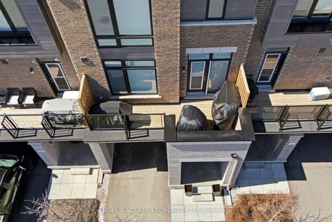 Photo 30 at 43 Holyrood Crescent, Kleinburg, Vaughan