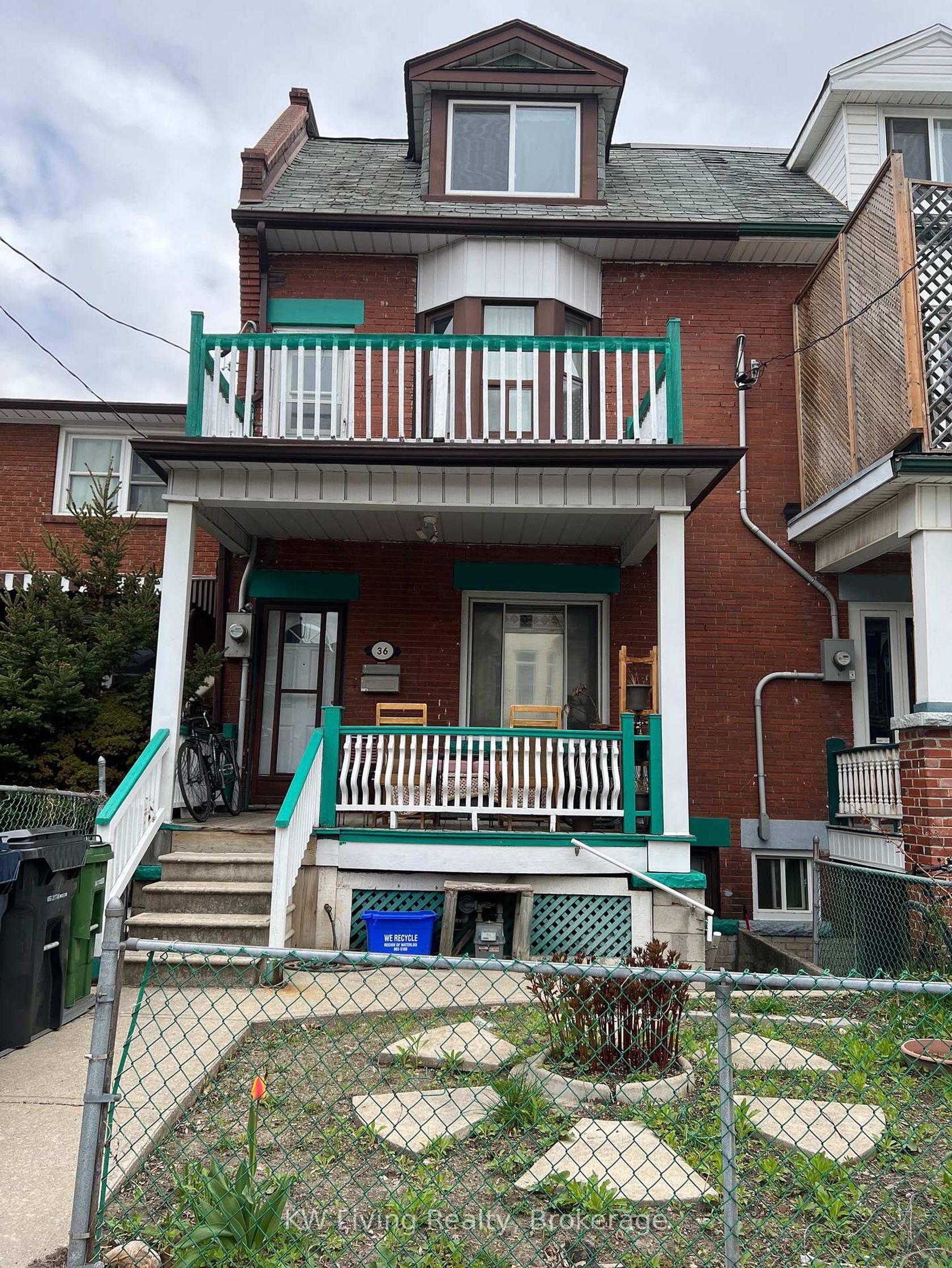 36 Nassau Street, Chinatown, Toronto photo 4