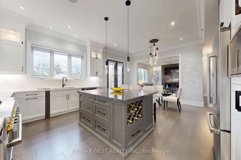 Photo 9 at 222 Connaught Avenue, Newtonbrook West, Toronto