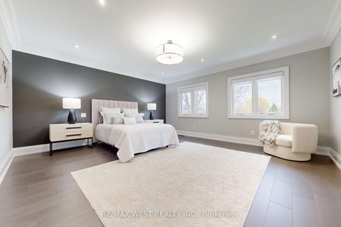 Photo 21 at 222 Connaught Avenue, Newtonbrook West, Toronto