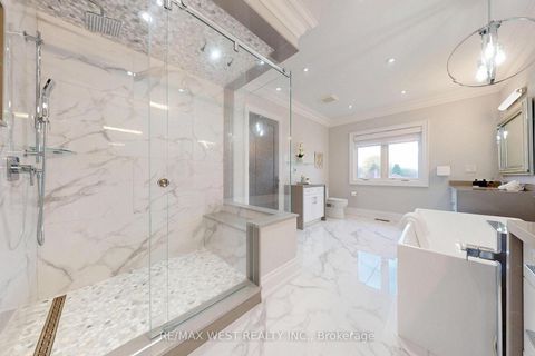 Photo 25 at 222 Connaught Avenue, Newtonbrook West, Toronto