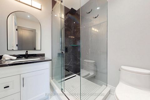 Photo 27 at 222 Connaught Avenue, Newtonbrook West, Toronto