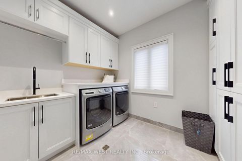 Photo 31 at 222 Connaught Avenue, Newtonbrook West, Toronto