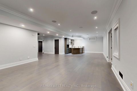 Photo 34 at 222 Connaught Avenue, Newtonbrook West, Toronto