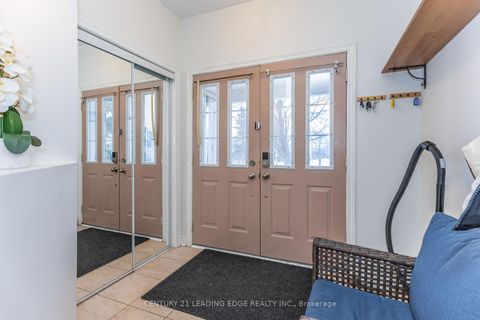 Photo 3 at 20 Bucksaw Drive, Vellore Village, Vaughan