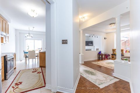 Photo 7 at 20 Bucksaw Drive, Vellore Village, Vaughan