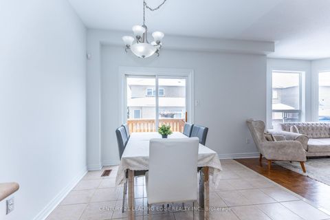 Photo 13 at 20 Bucksaw Drive, Vellore Village, Vaughan