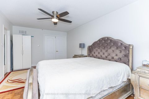 Photo 35 at 20 Bucksaw Drive, Vellore Village, Vaughan