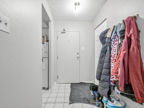 Photo 2 at 310 - 117 Gerrard Street E, Yonge Corridor, Toronto