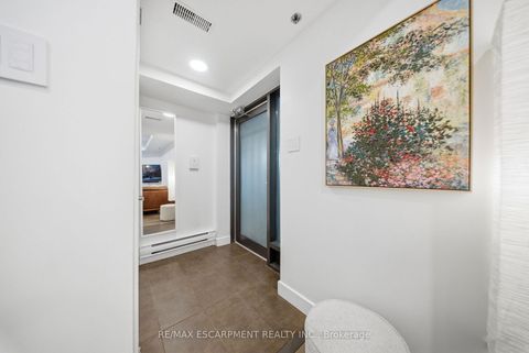Photo 2 at TH1 - 127 Queen Street E, Yonge Corridor, Toronto