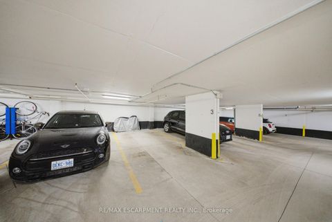 Photo 24 at TH1 - 127 Queen Street E, Yonge Corridor, Toronto