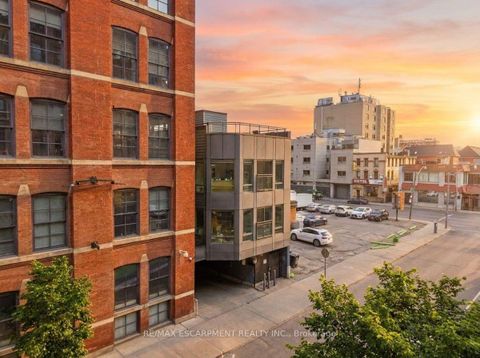 Photo 26 at TH1 - 127 Queen Street E, Yonge Corridor, Toronto