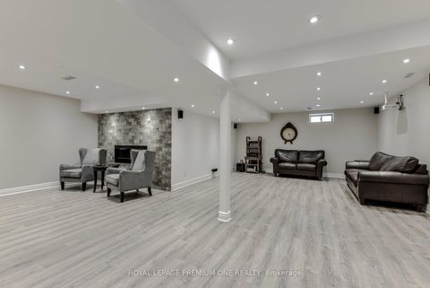 Photo 41 at 107 Headwind Boulevard, Vellore Village, Vaughan