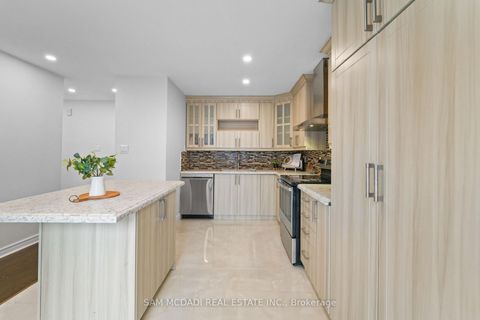 Photo 8 at 19 Shalom Crescent, Clairville, Toronto