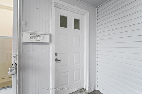 Photo 16 at 19 Shalom Crescent, Clairville, Toronto
