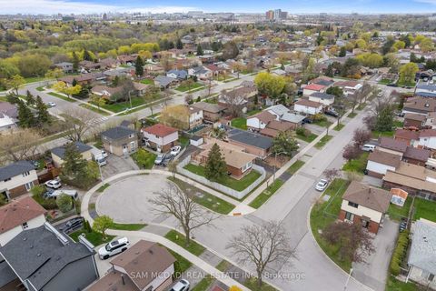 Photo 46 at 19 Shalom Crescent, Clairville, Toronto