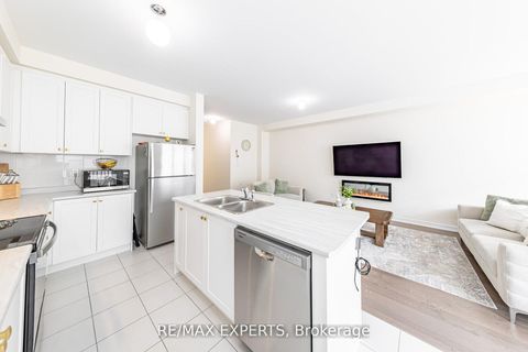 Photo 16 at 90 Singhampton Road, Kleinburg, Vaughan