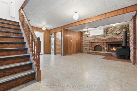 Photo 27 at 117 Harding Avenue, Amesbury, Toronto